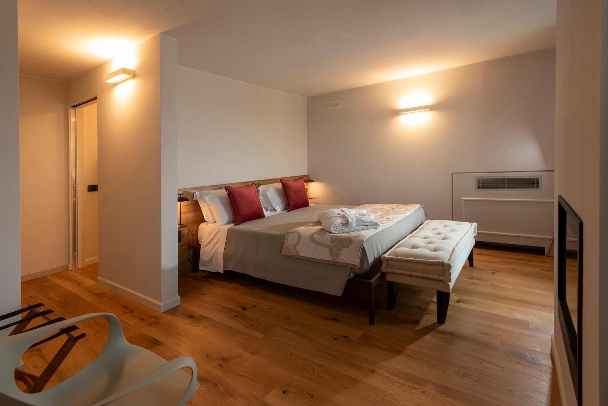 Antica Dimora Dosio Bed & Breakfast La Morra Dış mekan fotoğraf