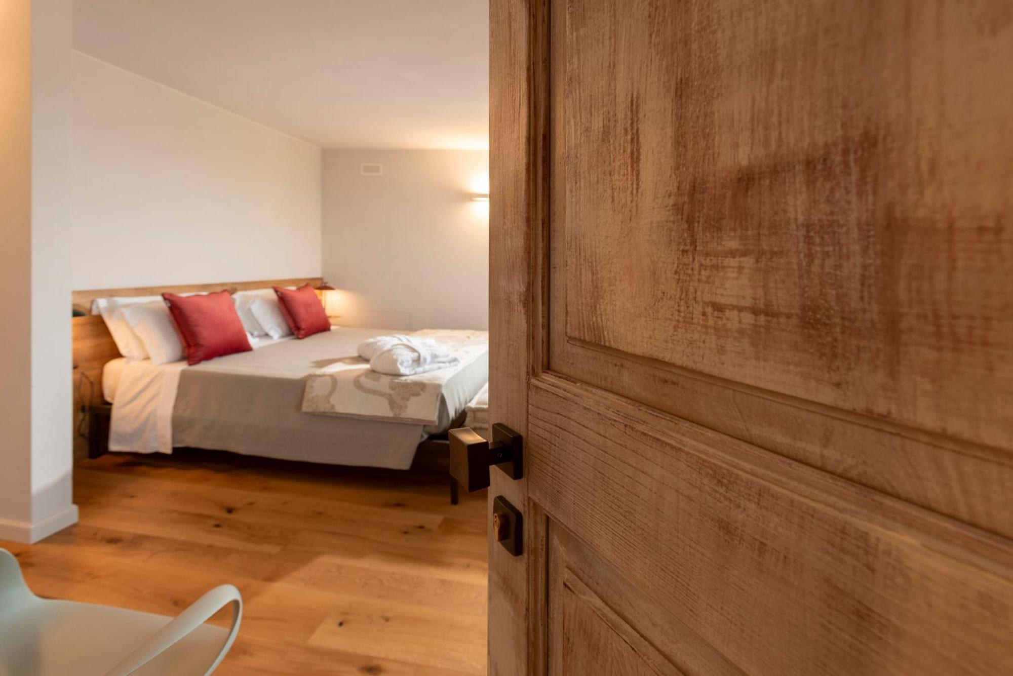 Antica Dimora Dosio Bed & Breakfast La Morra Dış mekan fotoğraf